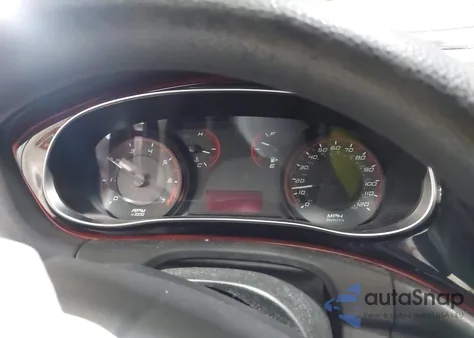 2015 Dodge Dart Sxt z USA, uszkodzony, nr VIN 1C3CDFBB4FD315764